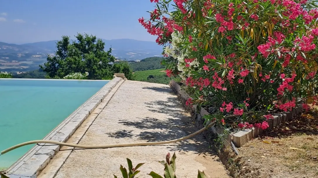 Swimming pool terrace renovation in Collelungo, San Venanzo (TR) - Giovanni Bibaj Renovations (5)