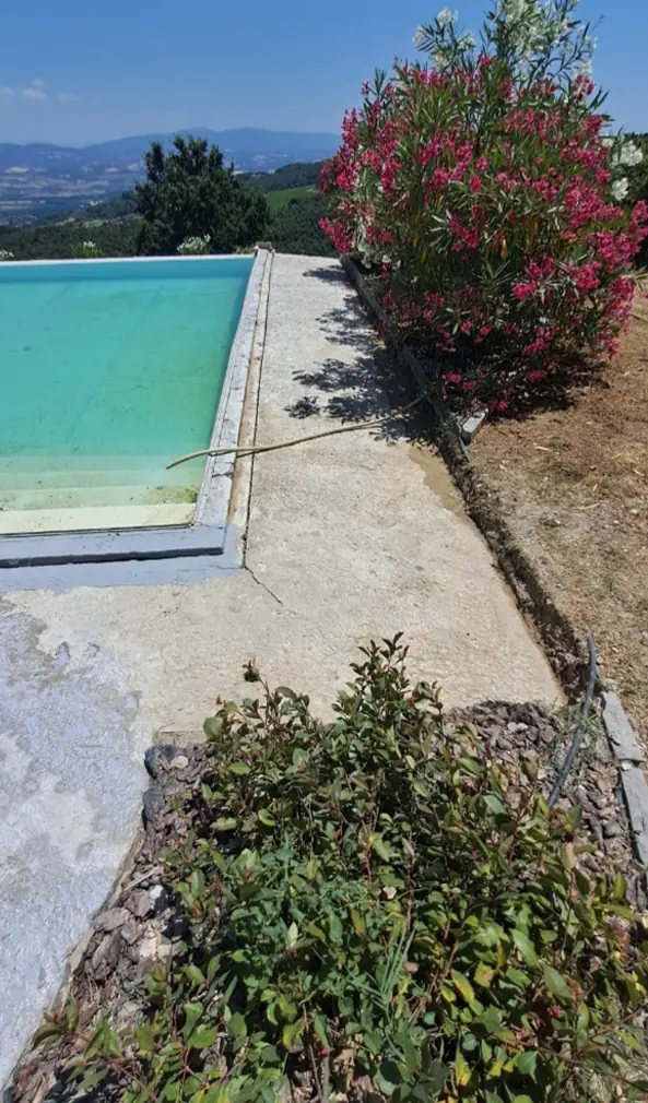 Swimming pool terrace renovation in Collelungo, San Venanzo (TR) - Giovanni Bibaj Renovations (7)