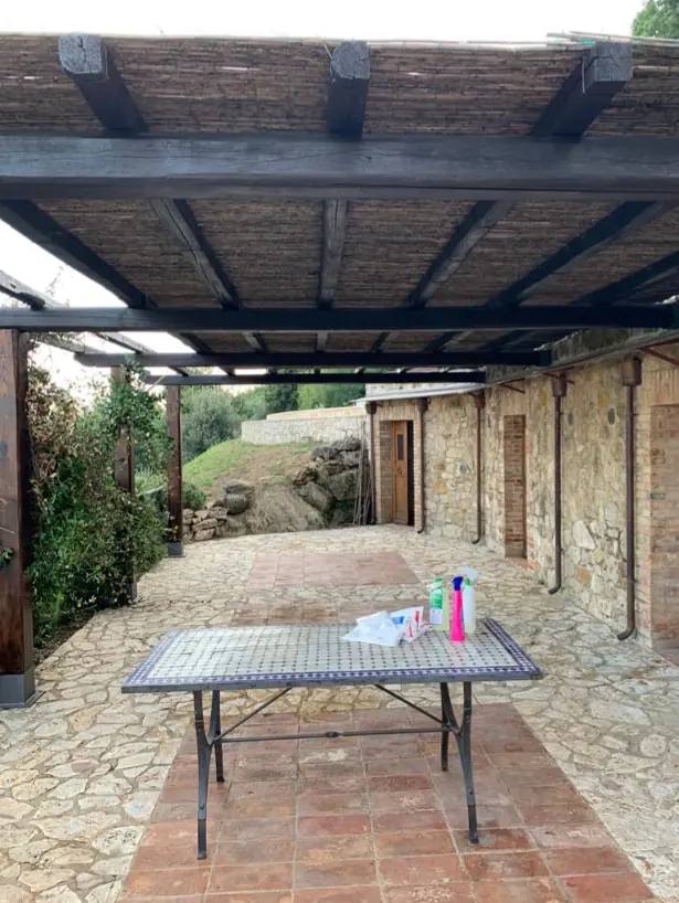 Chestnut and bamboo gazebo in Collelungo, San Venanzo (TR) - Giovanni Bibaj Renovations (5)