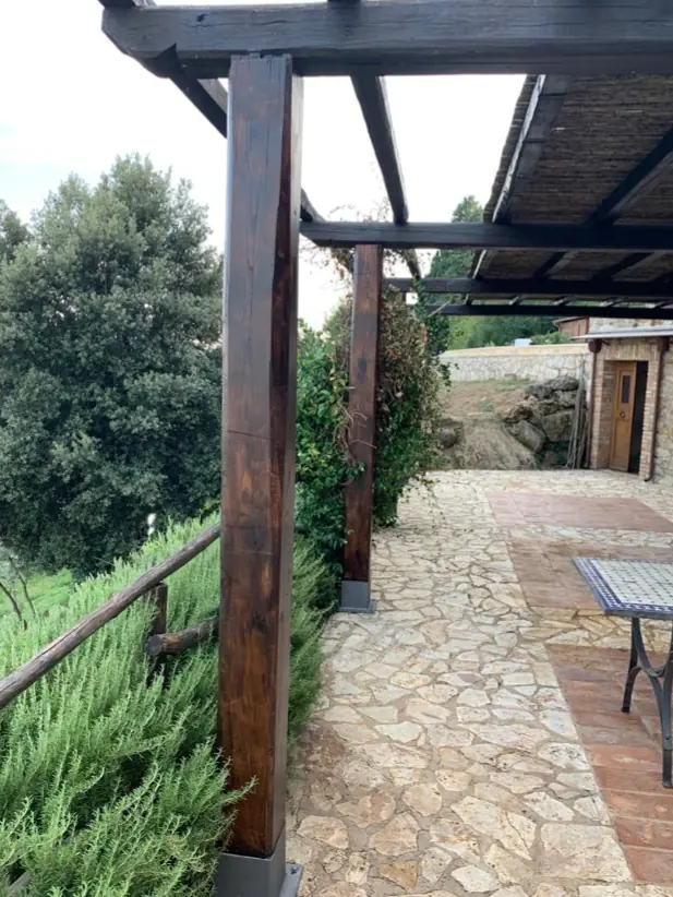 Chestnut and bamboo gazebo in Collelungo, San Venanzo (TR) - Giovanni Bibaj Renovations (6)