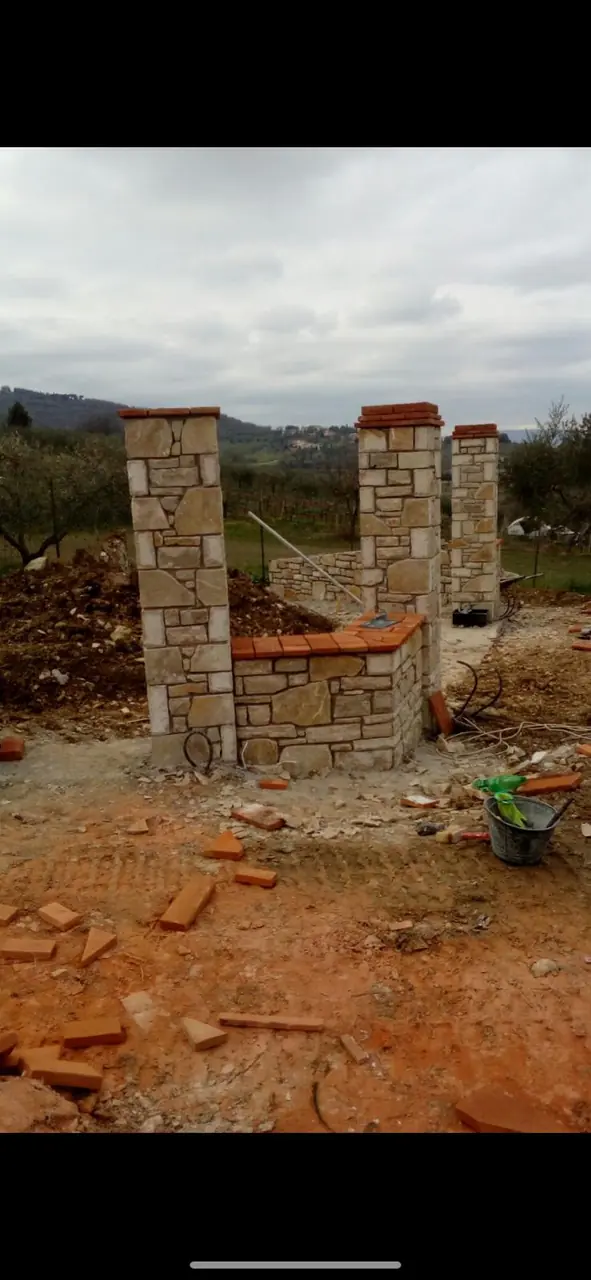 Lavori di muratura e ristrutturazione a Todi, Umbria - Giovanni Bibaj Renovations (1)