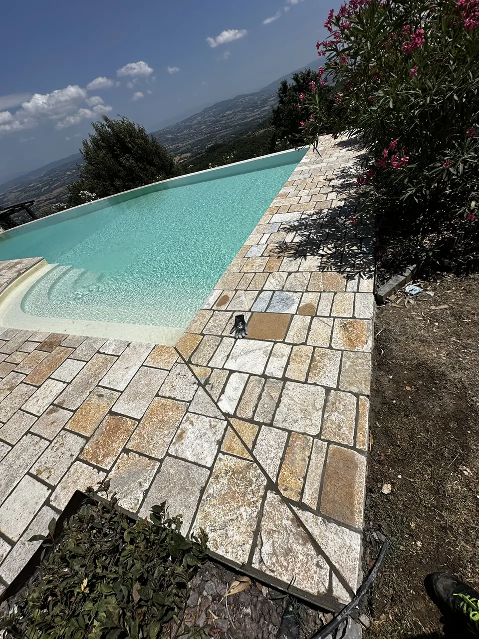 Costruzione piscine su misura a Todi, Umbria - Giovanni Bibaj Renovations (4)